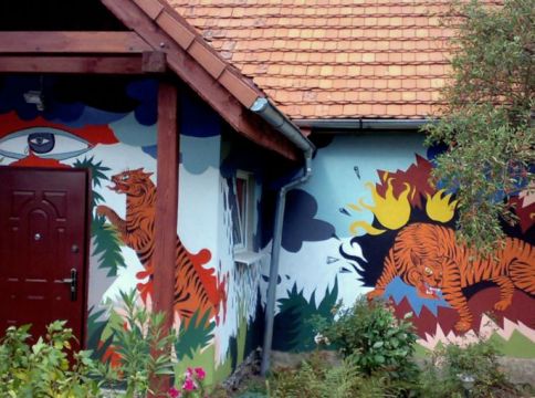 14_Beata-Rojek-bez-tytulu-mural-ok-700X250cm-2010.jpg